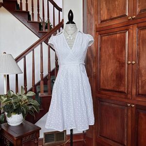 Retro White Eyelet Sundress Summer Spring Cute Vintage 1970s Cap Sleeve Pockets